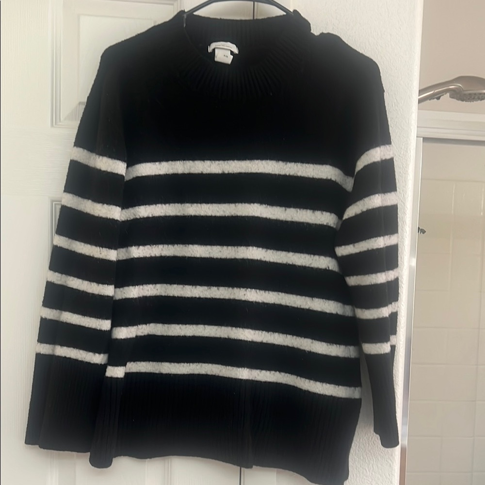 H&M Black and White Striped Sweater